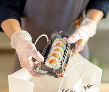 sushi w pudełku